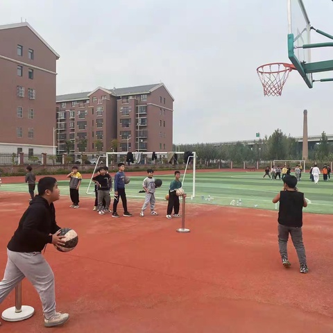 七彩生活、快乐社团——台前县马楼镇第一小学高年级社团活动