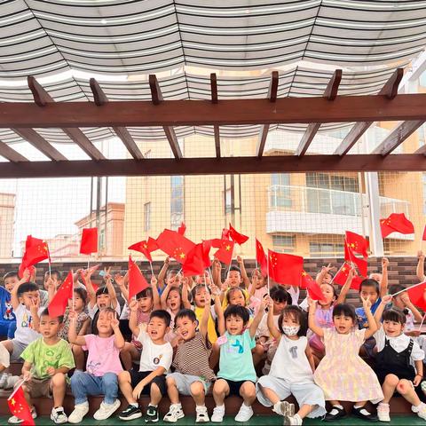 欢度国庆，礼赞中国——景城幼儿园中七班