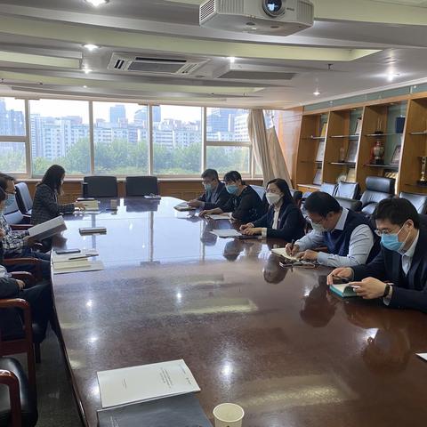 安华支行全丽萍行长带队营销北京城建股份公司50亿元私募债券承销