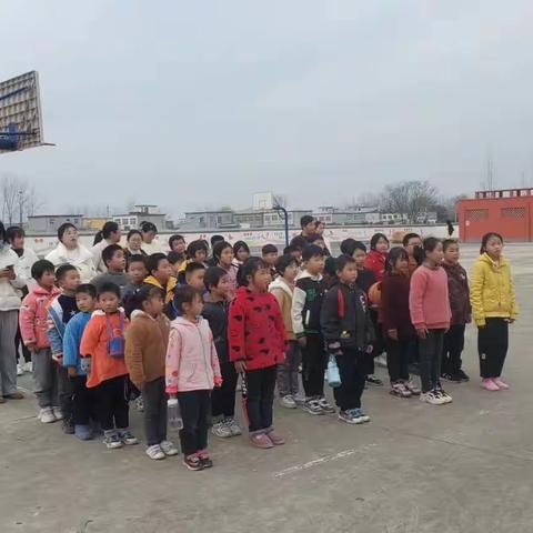 新安店郝岗小学冬季运动会