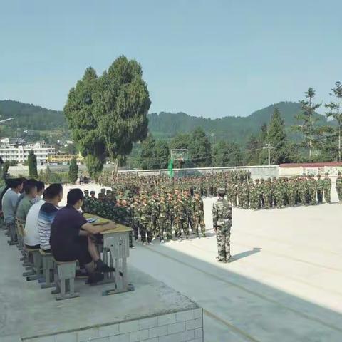 果瓦中学成功完成入学教育 全体教师祝你早日走向辉煌