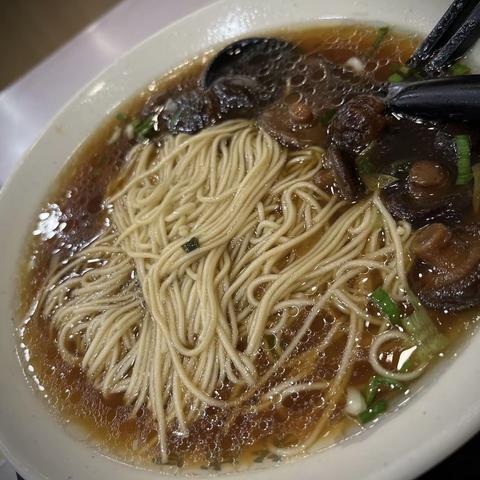 一碗热汤面