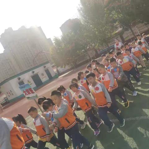 东昌路幼儿园大四班～.～秋季运动会