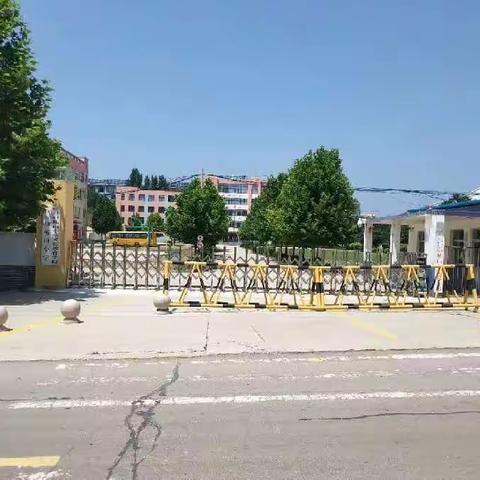 凝心聚力明方向，砥砺奋进提质量——柘山小学教学质量分析会