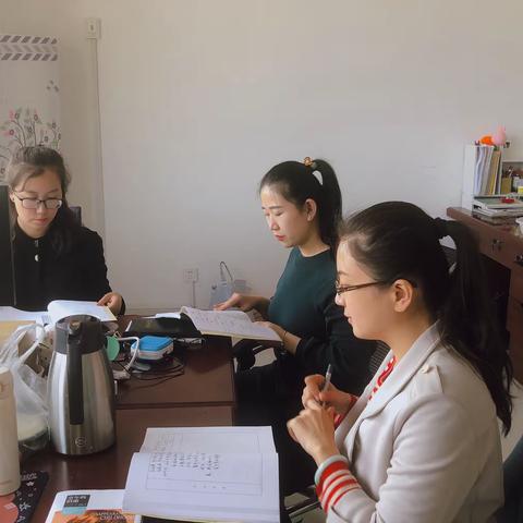 与美同行-南山实验小学美术教研组精彩课堂活动