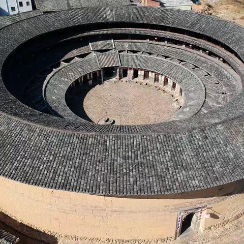 九天，九地，记录九十九个粤东围屋土楼