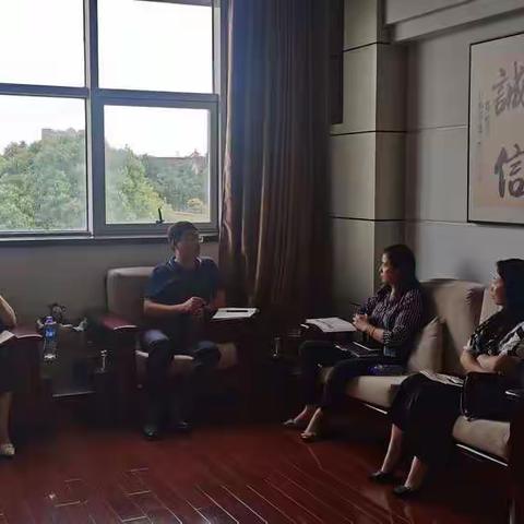 7月1日，区招商服务局局长李贵率队前往上海考察数字经济企业。