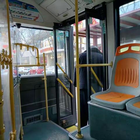 乡宁县关于乘坐公交须主动出示健康码、行程码的公告