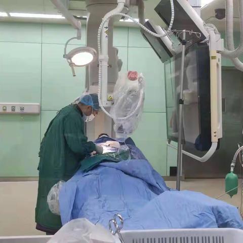 命悬一线！男子深夜肝癌破裂，三亚医生成功救回