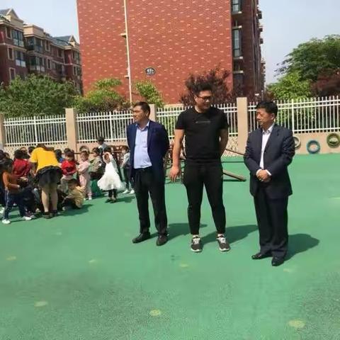 宿城区教育局卓局长莅临大自然幼儿园检查指导工作