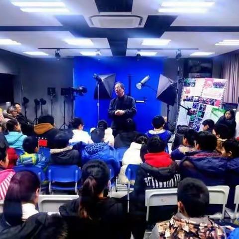 上海市华侨摄影协会青少年分会上半年工作总结