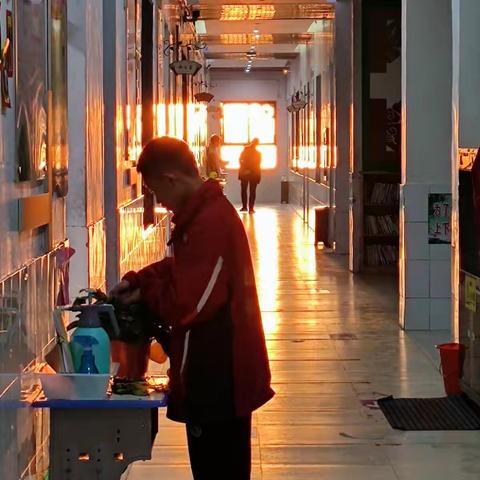 疫路有你  心向阳光