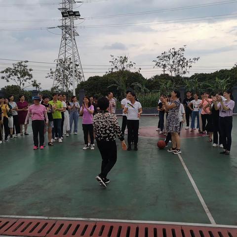 学党史 感党恩 跟党走——城郊街中心小学党史学习系列活动之趣味运动会