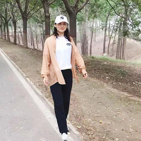 气质美如兰，才华馥如仙：走近郑州二高“女神级”老师史艳芳