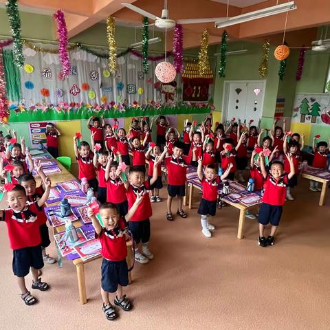 “回首美好🌺展望未来”希望幼儿园小一班新学期温馨提示❤️