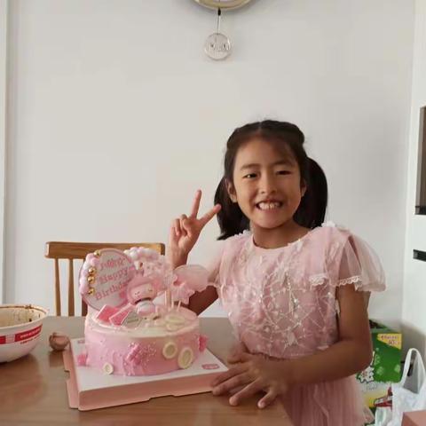 缤纷夏日—李倩快乐的暑假生活