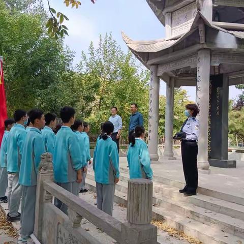 铭记历史  展望未来——枣庄十五中烈士纪念日活动