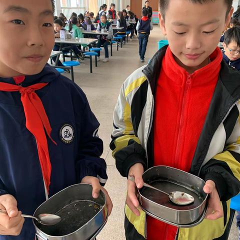 爱粮节粮，我们在行动