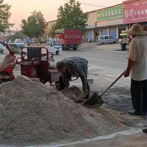 邓襄镇强化环境整治提升  助力文明城市创建