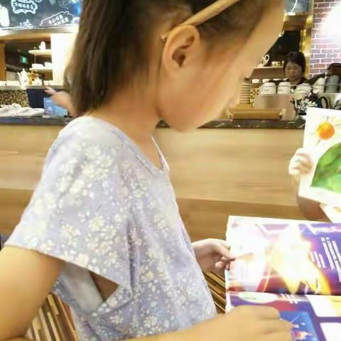 爱读书的文艺小青年