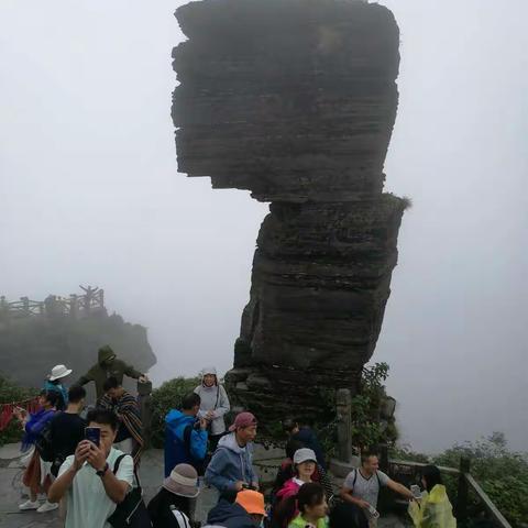 眼前的云，心中的梵净山