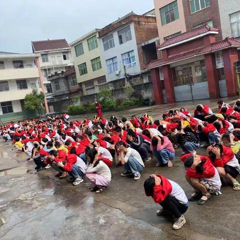 提高灾害防治能力，构筑生命安全防线