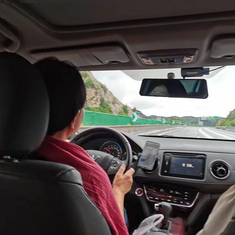 京西夏都，醉美涞源。