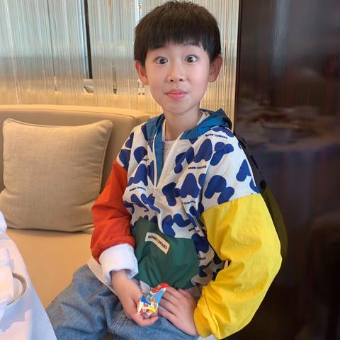 今日小满万物蓄势待发，向上生长时光造物每一份美好皆圆满……