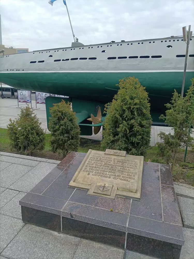参观海参崴c56潜艇博物馆
