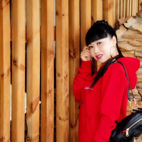 柳叶枝头上 丽人花中丛