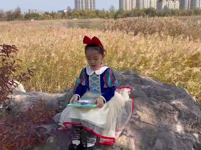 京师幼儿园大六班 孙诩翊 《贪吃的五彩蛇》