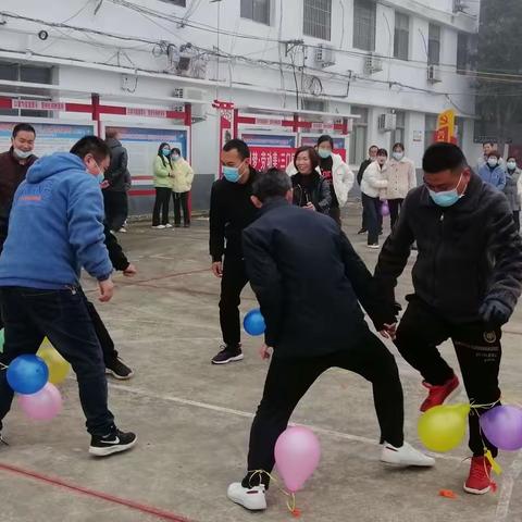 三门闸街道办事处工会委员会举办“中国梦•劳动美•职工趣味运动会”