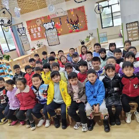 丰都中心幼儿大一班第一、二周宝贝在园回顾