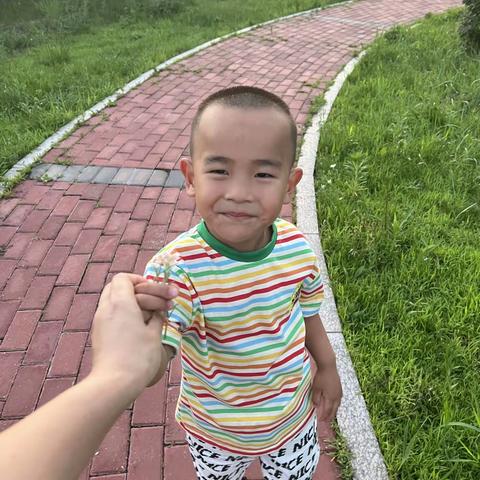 亲子共读《分享让我更快乐》———第五小学幼儿园亲子阅读系列活动📖