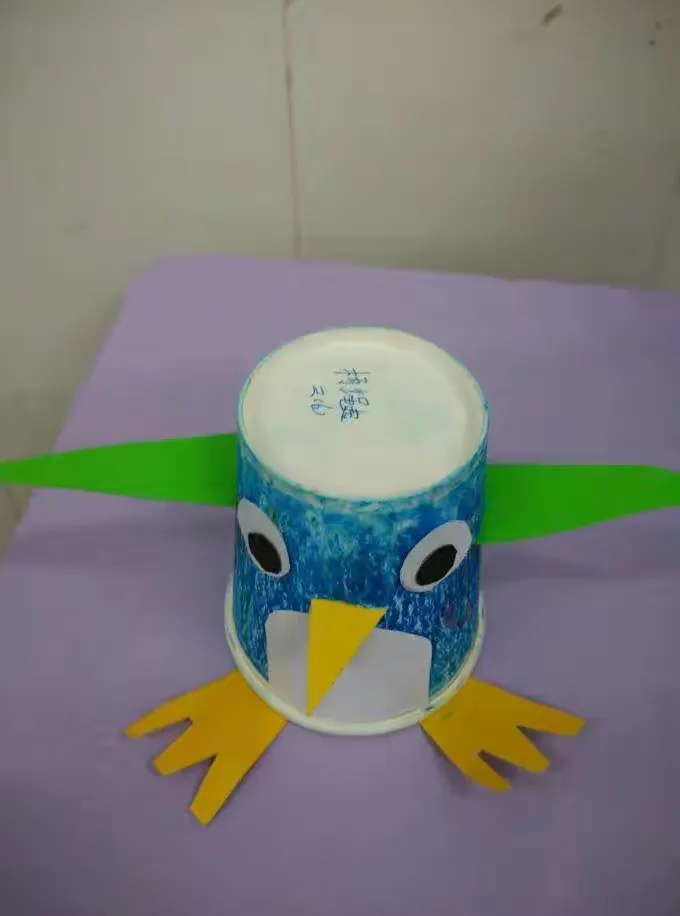 开发校本课程――手工制作海口景山学校小学部三年级组2015.12.7