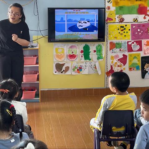 “消防演练坚持做,安全意识记心间”——海泡泡幼儿园开展消防演练活动