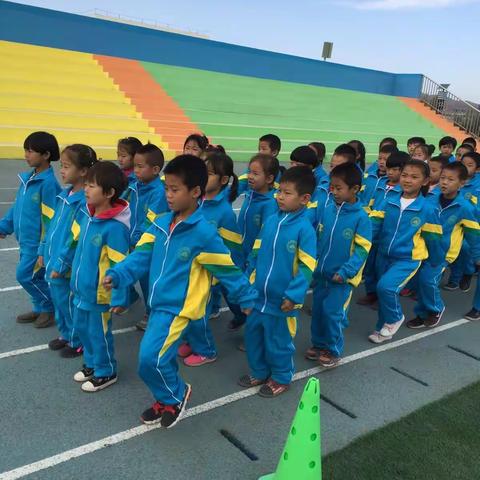 幸运的是，在这样的年纪遇到你……