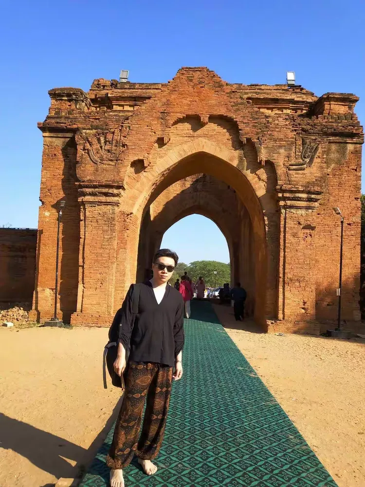 缅甸招发型师信息网站_缅甸招新高工资电话