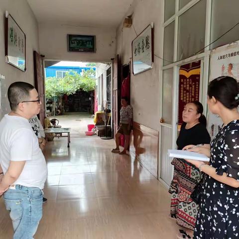 入户走访低保家庭 关爱到家暖人心