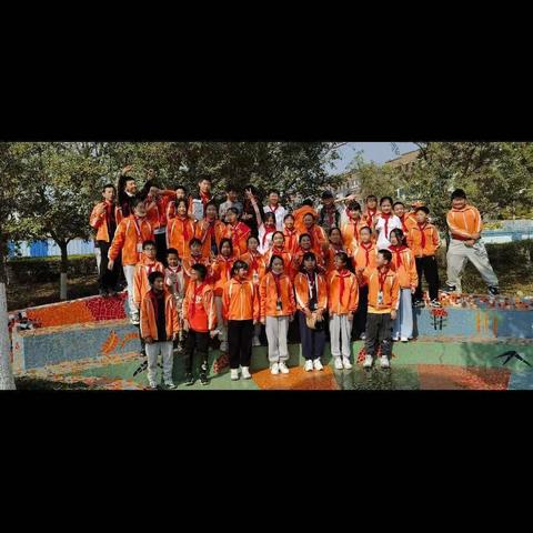 一寸光阴一寸金，寸金难买寸光阴