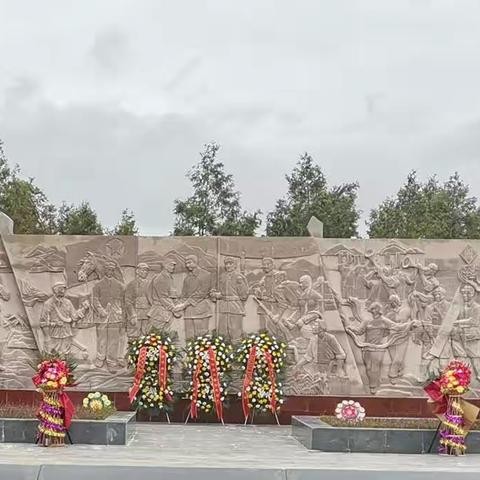 职田镇社工站 || “缅怀革命先烈丰功伟绩 追忆革命斗争历程 接受革命传统教育”敬献花篮主题活动