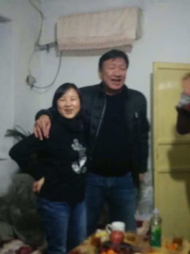 舅舅舅妈恩爱一生