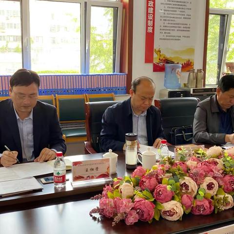 戮力同心迎学考   求真务实提质量——社会事务管理局召开九年级备战学考调研座谈会