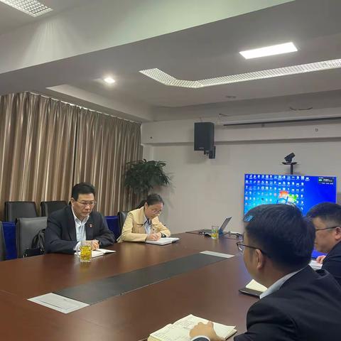 遵义市分行到绥阳支行开展“合规领航  行稳致远”警示教育宣讲培训