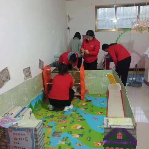 老师是蜡烛，燃烧自己，点亮他人[微笑]老师是园丁，培育祖国的花朵[玫瑰]老师像妈妈，无微不至的照顾我们关心[