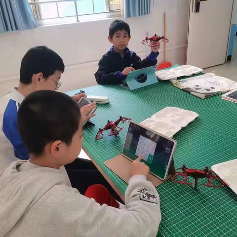 泡西2023秋季无人机代表队第四课时