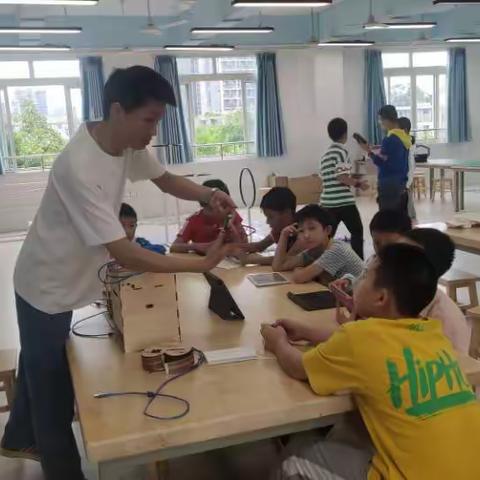 泡西无人机代表队第一课