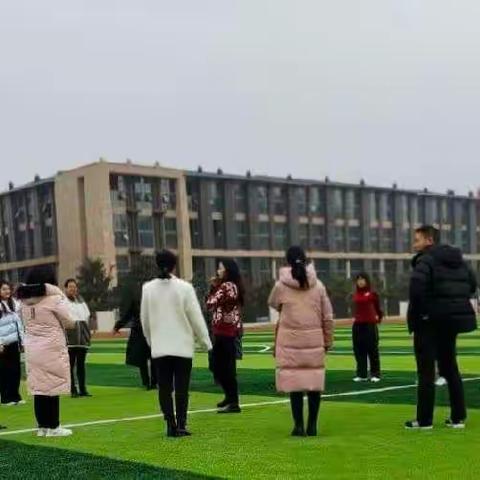 齐心协力！永昌实验学校2021年秋七年级教师团队素养辅导