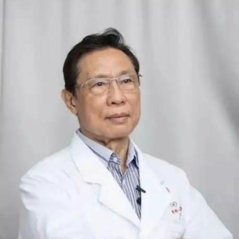 付雨辰致敬最美逆行者