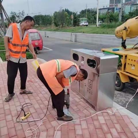 果皮箱“换新装”